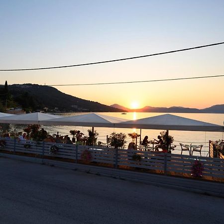 Golden Sunset Hotell Mpoukaris Eksteriør bilde