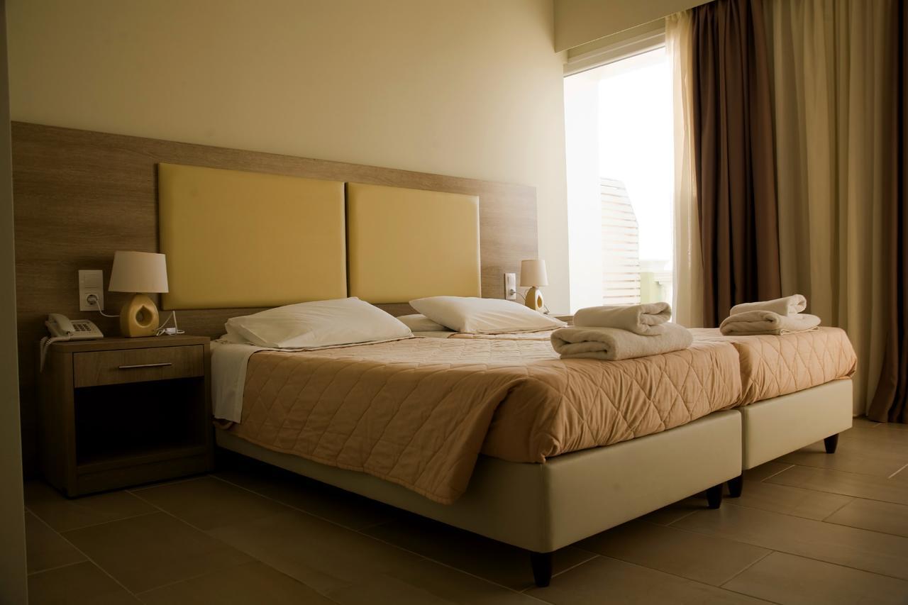 Golden Sunset Hotell Mpoukaris Eksteriør bilde